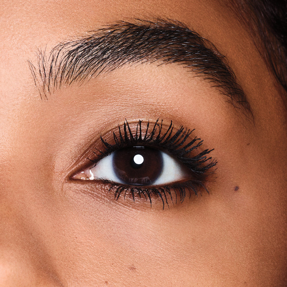 So Fierce! Mascara – maskara për qerpikë me volum dhe gjatësi maksimal, pa grumbullime, rezistente ndaj njollave / So Fierce! mascara for lashes with maximum volume and length, clump-free and smudge-resistant